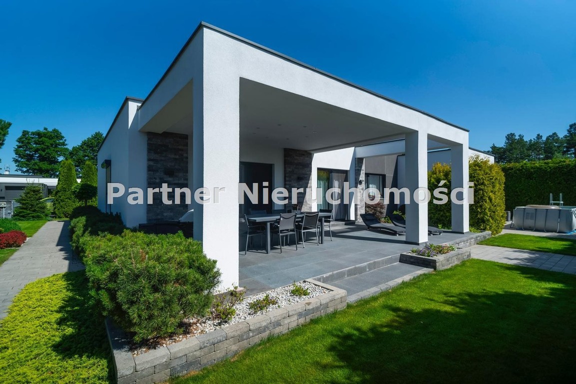 Dom na sprzedaż, 4 pokoje, 192 m², Rozgarty