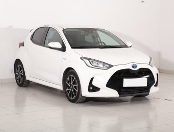 Toyota Yaris IV , Salon Polska, Automat, Klimatronic, Tempomat, Parktronic,