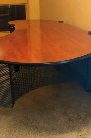 Nowoczesne biurko z blatem w  ergonomicznym kształcie.-2