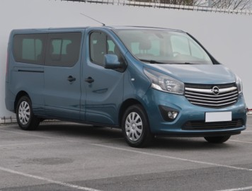 Opel Vivaro , L2H1, VAT 23%, 9 Miejsc