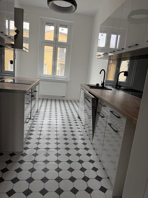 Mieszkanie na wynajem, 80 m² Łazarz, Rynek Łazarski