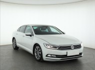 Volkswagen Passat B8 , Salon Polska, Navi, Klimatronic, Tempomat, Parktronic