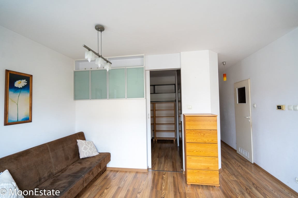 Funkcjonalne mieszkanie ze strefą sypialnianą | BALKON i PIWNICA - Widok 2