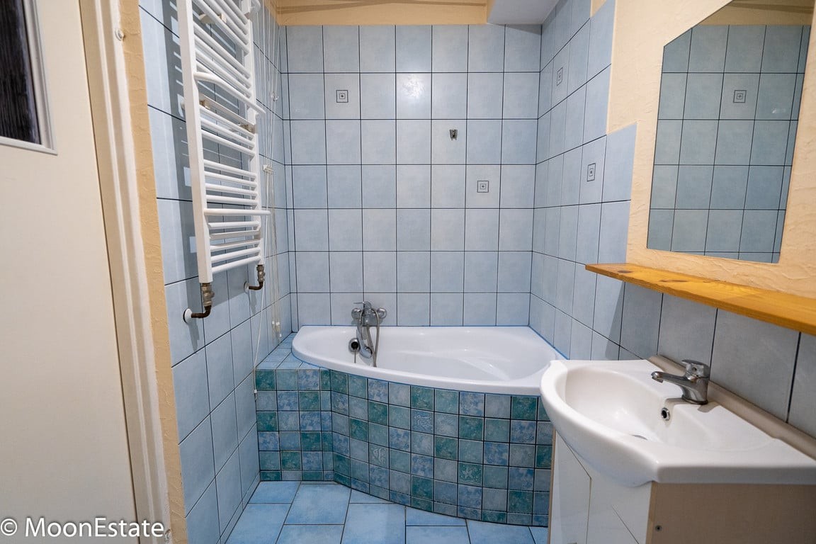 Funkcjonalne mieszkanie ze strefą sypialnianą | BALKON i PIWNICA - Więcej