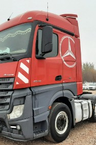 Mercedes-Benz actros-2