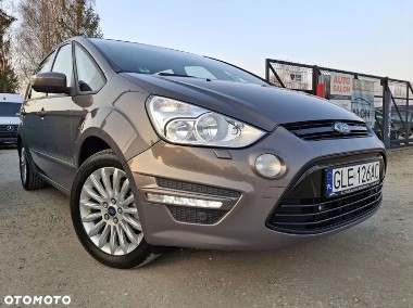 Ford S-MAX II-1