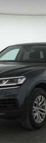 Volkswagen Touareg III , Serwis ASO, 231 KM, Automat, Navi, Klimatronic, Tempomat,-3