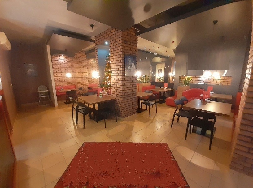 Lokal użytkowy 165 m², os. Dywizjonu 303, do wejścia - Widok 3
