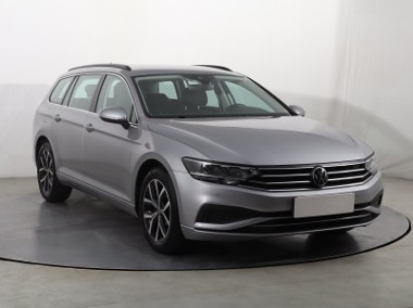 Volkswagen Passat B8 , Salon Polska, Automat, Navi, Klimatronic, Tempomat,-1