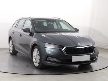 Skoda Octavia IV , Salon Polska, Serwis ASO, Automat, VAT 23%, Klimatronic,-1