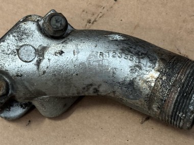 John Deere 4045 6010 6110 6210 Wlew Oleju R123558-1