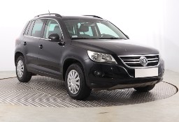 Volkswagen Tiguan , DSG, Klimatronic, Tempomat, Podgrzewane siedzienia,