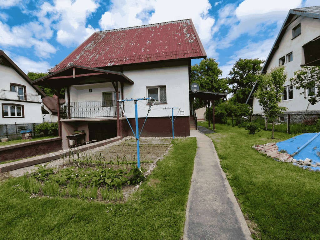 Z dużym potencjałem w Łukcie | 5 pokoi | działka 796 m² | świetna lokalizacja - Widok 4