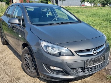  - 1.4 Benzyna MPI moc 100 KM - Niski przebieg - BEZWYPADKOWA  KOLOR-1