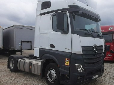 Mercedes-Benz Actros-1