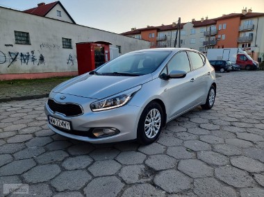 Kia Cee'd II-1