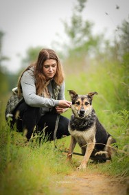 Urocza Sara nie chce już być sama - przygarnij psiaka-2