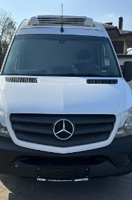 Mercedes-Benz Sprinter-2