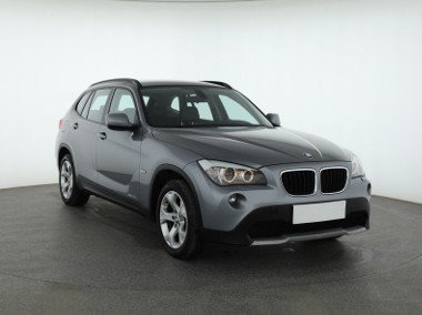 BMW X1 I (E84) , Salon Polska, 177 KM, Xenon, Bi-Xenon, Klimatronic,-1