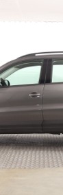 Volkswagen Tiguan , Salon Polska, Serwis ASO, Klimatronic, Parktronic-4
