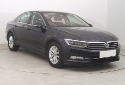 Volkswagen Passat B8 , Salon Polska, Navi, Klimatronic, Tempomat, Parktronic,