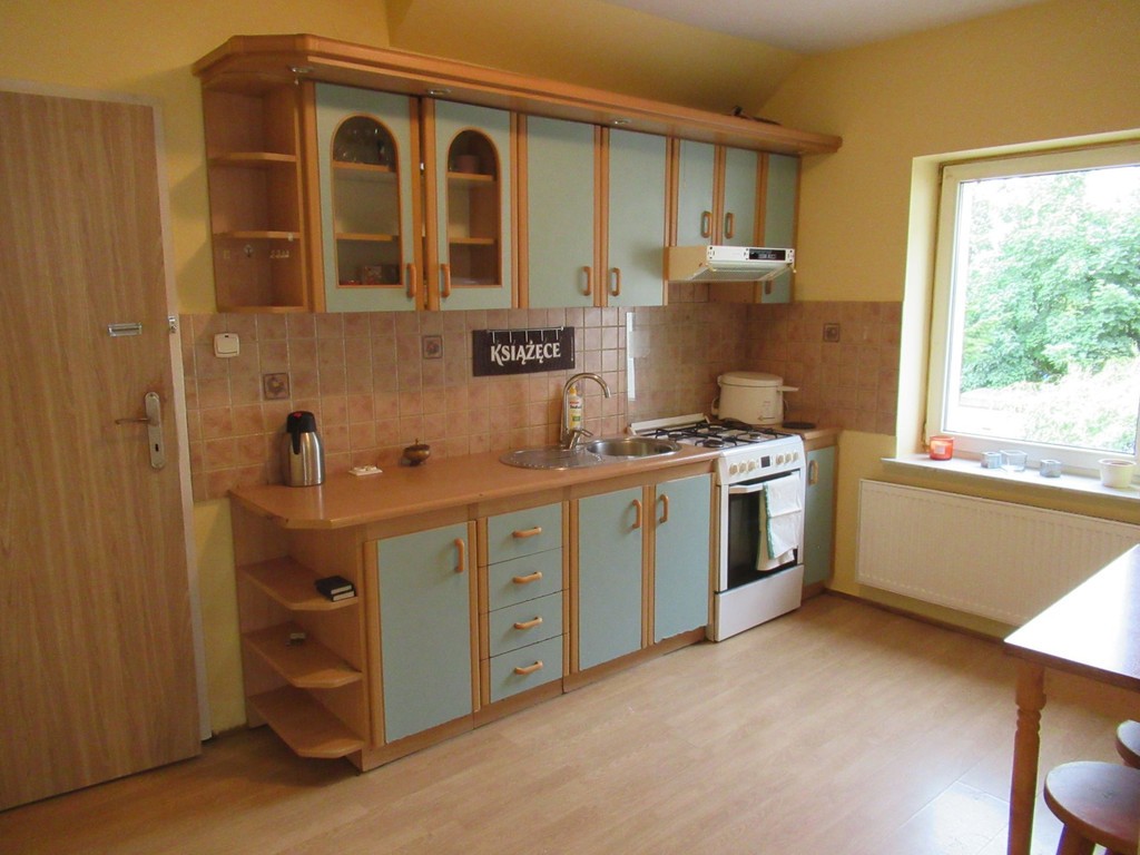 Ząbki - centrum, 60 m², 3-pokojowe, umeblowane + ogródek - Widok 2