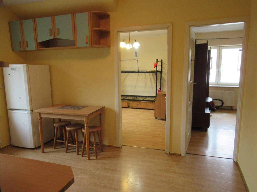 Ząbki - centrum, 60 m², 3-pokojowe, umeblowane + ogródek - Widok 3