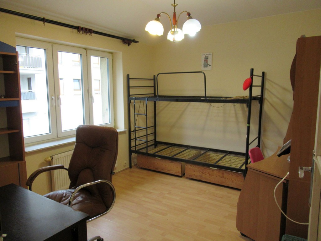 Ząbki - centrum, 60 m², 3-pokojowe, umeblowane + ogródek - Więcej
