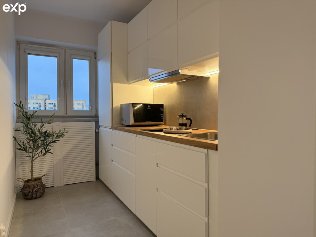 2 pokoje | 40 m² | Ochota - Rakowiec | 8 piętro - Widok 4