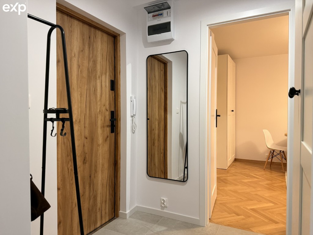 2 pokoje | 40 m² | Ochota - Rakowiec | 8 piętro - Widok 5