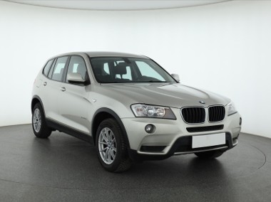 BMW X3 I (F25) , 184 KM, Automat, Klimatronic, Parktronic,-1