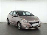 Peugeot 208 , Salon Polska, Klima, Tempomat, Parktronic