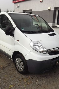 Opel Vivaro-2