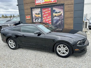 Ford Mustang VI-1