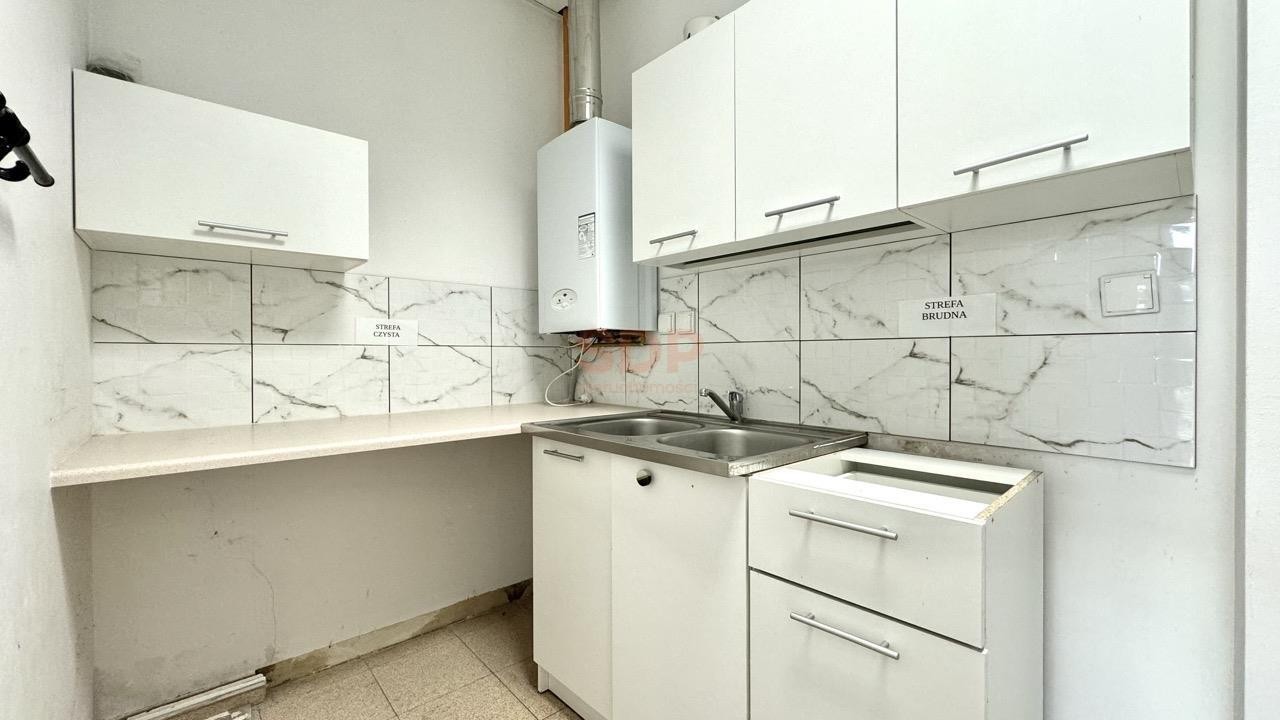 Lokal usługowy 135 m² na Osiedlu Malowniczym - Więcej