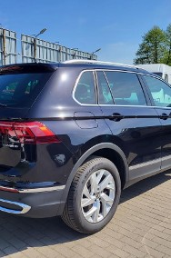 Volkswagen Tiguan II R-Line Plug-In Kamery 360 HeadUp Virtual Cockpit-2