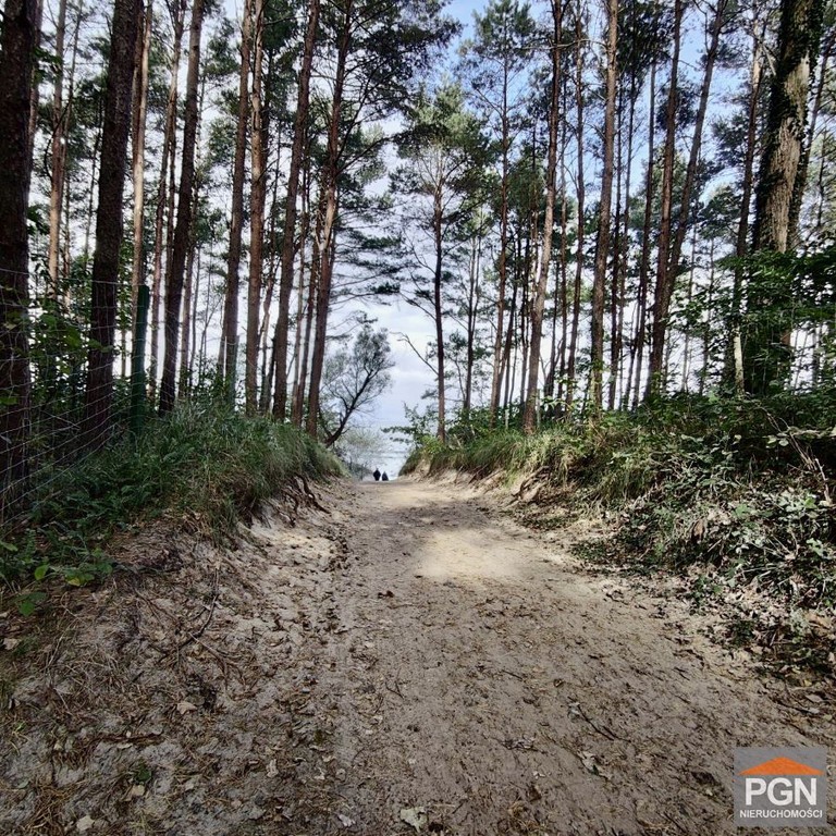 Pobierowo działka przy zejściu na plażę w PIERWSZE - Więcej