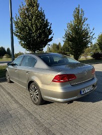 Pierwszy właściciel, z polskiego salonu