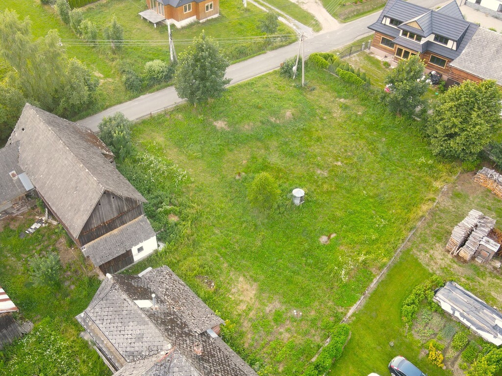 Działka budowlana pow. 700 m² w Odrowążu - Widok 2