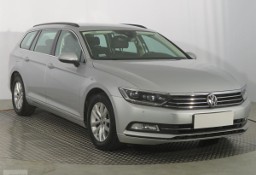 Volkswagen Passat B8 , Salon Polska, 1. Właściciel, VAT 23%, Navi, Klimatronic,