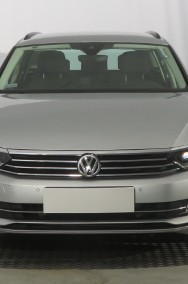 Volkswagen Passat B8 , Salon Polska, 1. Właściciel, VAT 23%, Navi, Klimatronic,-2