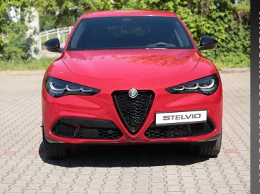 Alfa Romeo Stelvio rabat: 29% (87 900 zł)-1