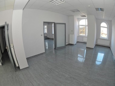  Lokal biurowy 140 m2 klimatyzowany-1
