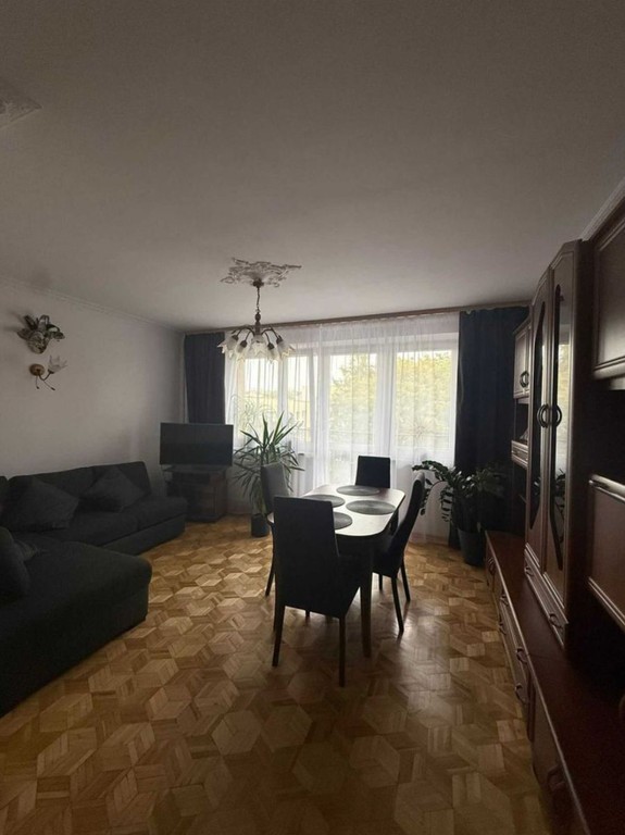 Metro Ursynów | Winda | Piwnica | Balkon