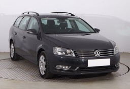 Volkswagen Passat B7 , Salon Polska, Navi, Xenon, Klimatronic, Tempomat,
