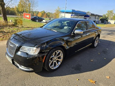 Chrysler 300C-1