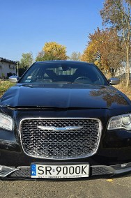 Chrysler 300C-2