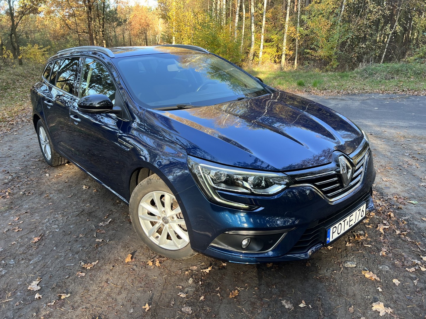 Renault Megane IV 2018r. Tylko 78600 km , moc 132 KM opony Zimą /Lato