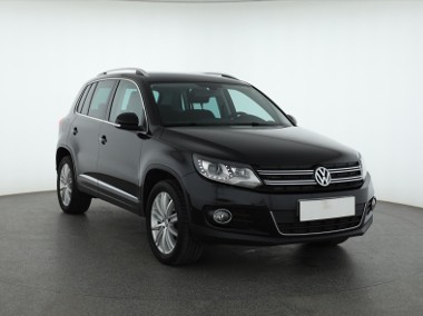 Volkswagen Tiguan , Salon Polska, Serwis ASO, Navi, Xenon, Bi-Xenon,-1