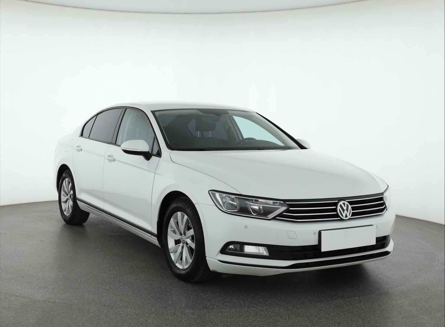 Volkswagen Passat B8 , Salon Polska, VAT 23%, Klimatronic, Tempomat, Parktronic